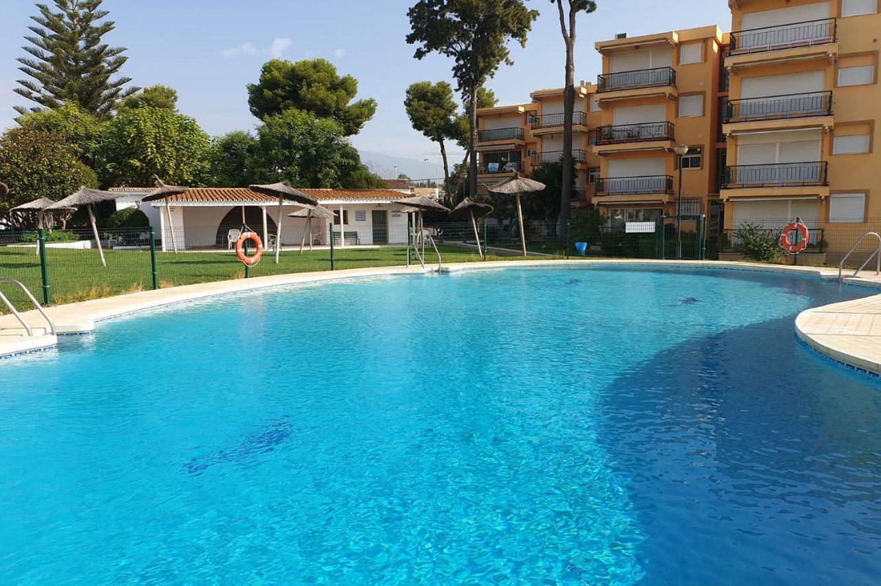 Апартаменти Playa Bella 2-1B Естепона Екстер'єр фото